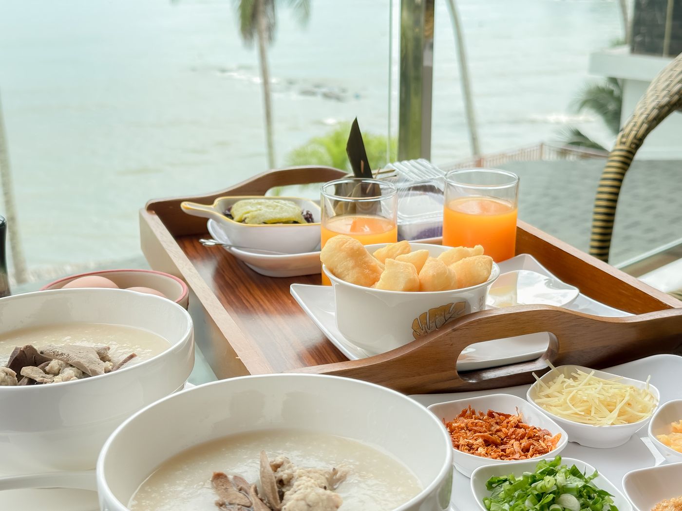 Rice porridge with patongko