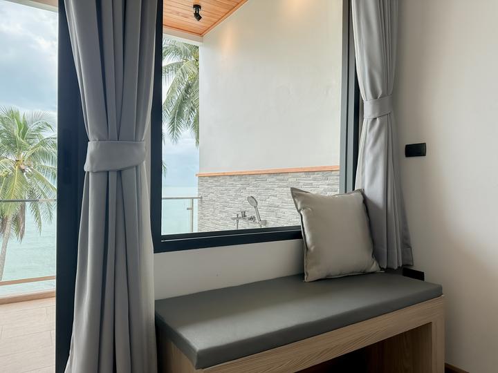 King Room with Sea View — 12