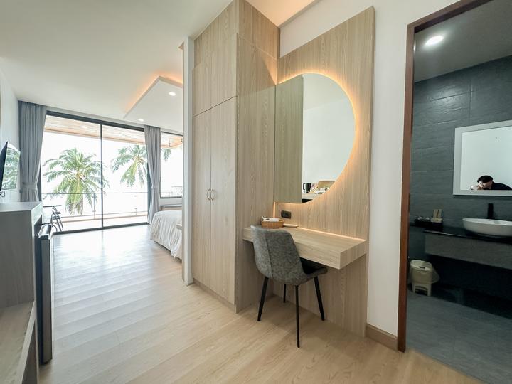 King Room with Sea View — 14
