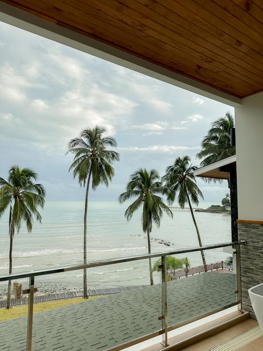 King Room with Sea View — 17