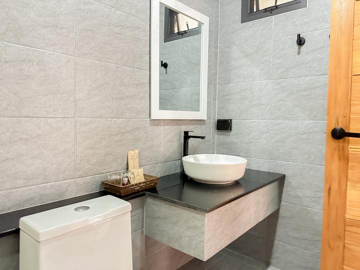 King Room with Sea View — 24