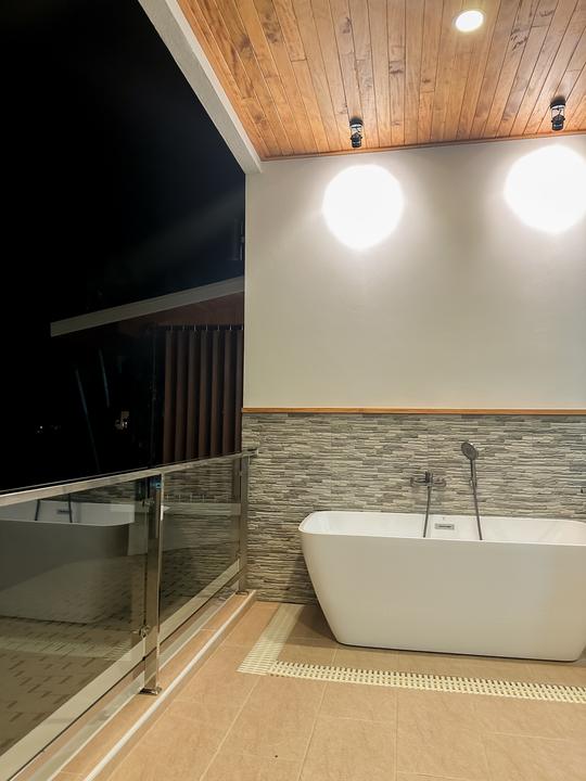 King Room with Sea View — 35