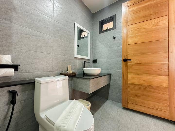 Twin Room with Pool View — 14