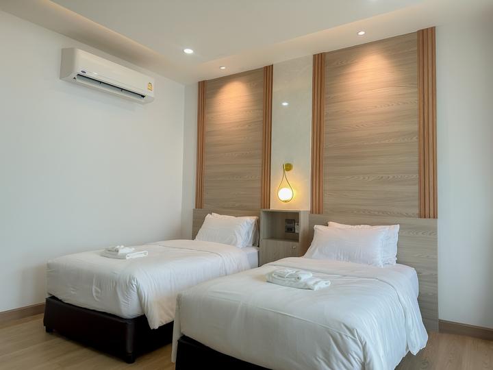 Twin Room with Sea View — 13
